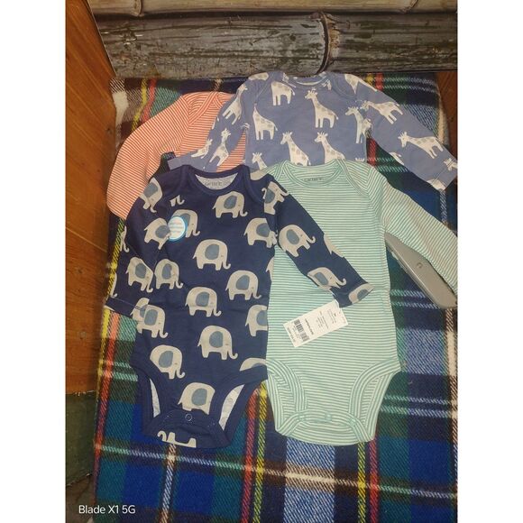 4 Pack Bodysuit Set Long Sleeve Elephants Giraffes or Stripes 3m - Picture 3 of 3